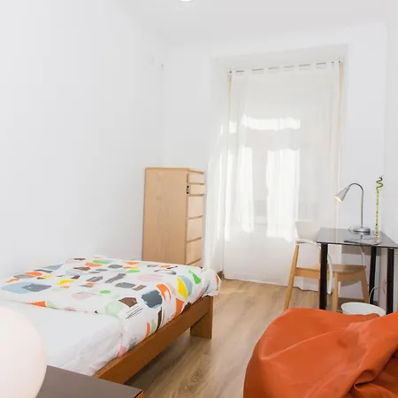 Appartement In Historic Neighbourhood, Walk Everywhere! Lisboa