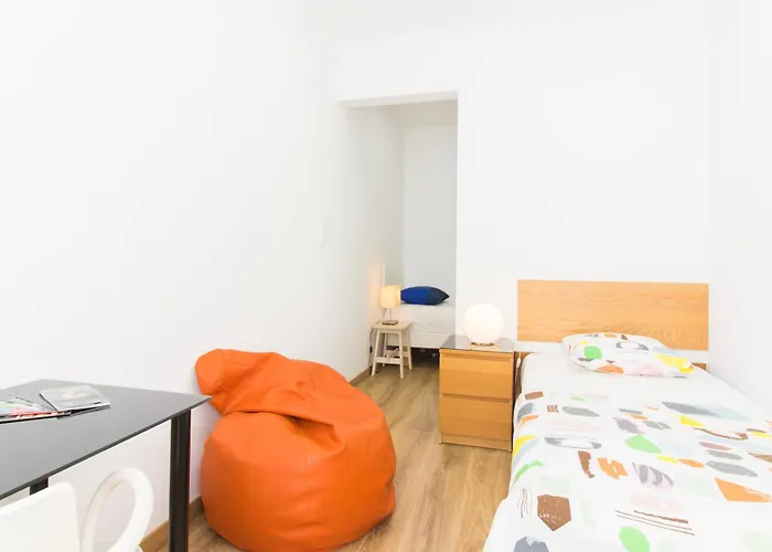 Apartment In Historic Neighbourhood, Walk Everywhere!