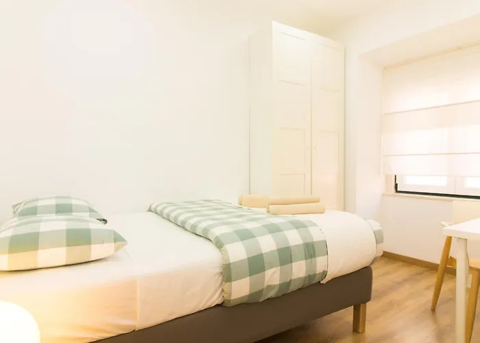 In Historic Neighbourhood, Walk Everywhere! Apartment *